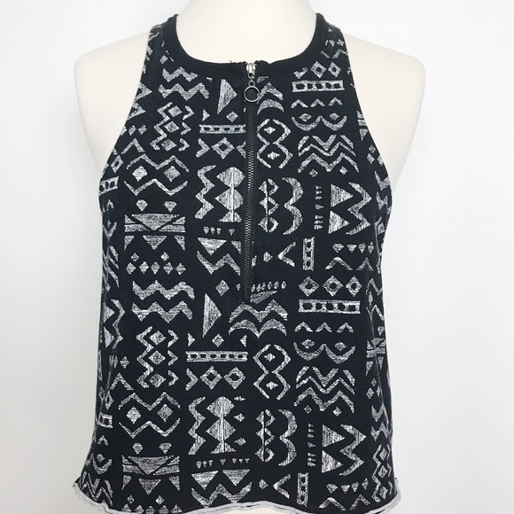 silence + noise Tops - Silence + Noise | Urban Outfitters black/tan tank